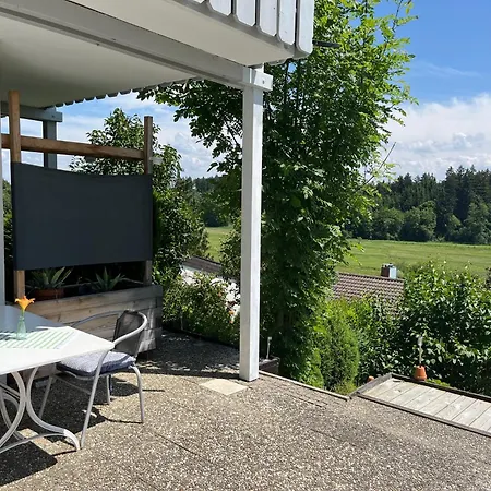 Panorama-haus Pfaender - Bergblick, Badezimmer, Kitchenette, Eigene Sonnenterrasse Apartamento Wangen im Allgäu